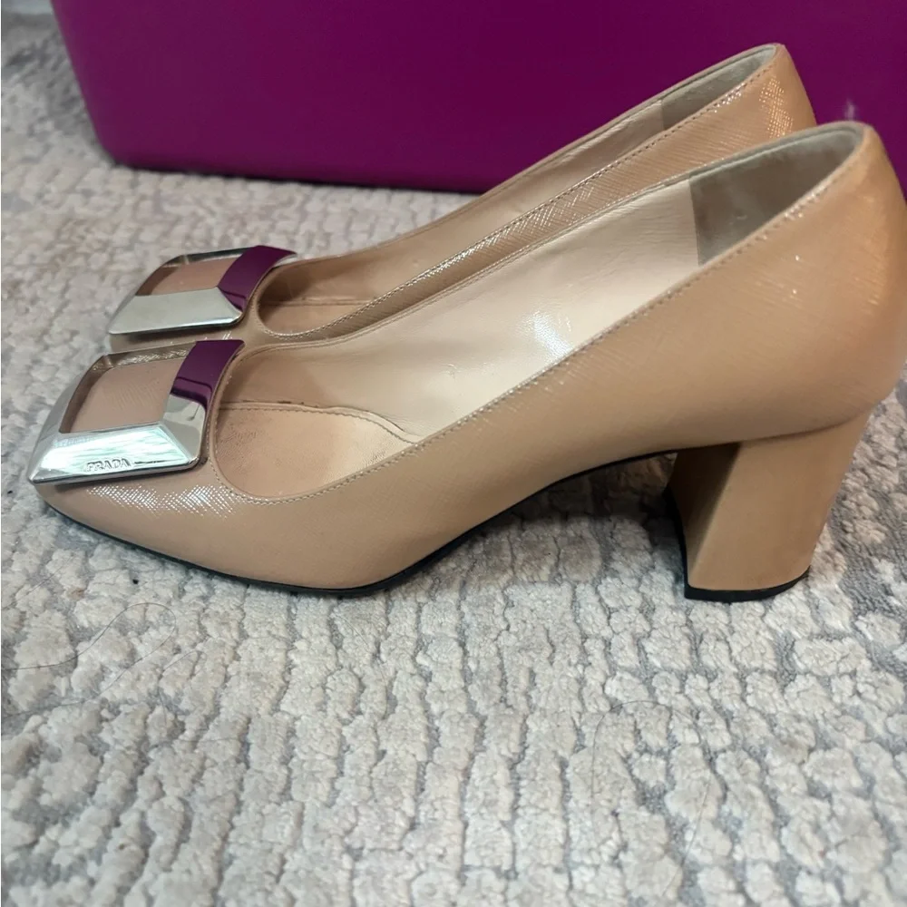 Prada Beige women’s  Leather Heels with silver buckle Accent - Picture 2 of 5